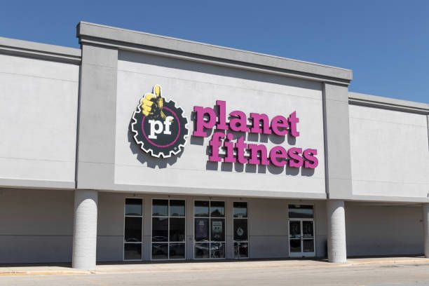 Gimnasio Planet Fitness construido por Arquiconceptos